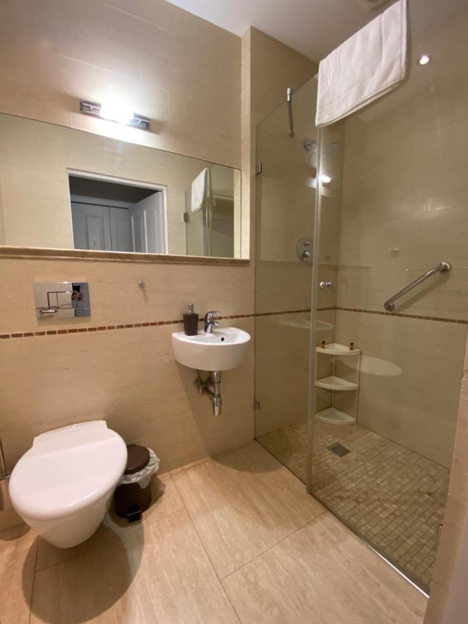 Krzysin Hotel Podkowa Lesna Ngoại thất bức ảnh